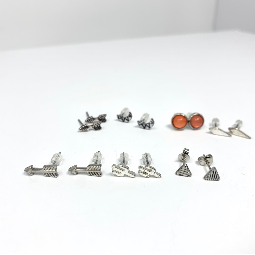 Mixed Lot of 7 Earring Pairs - Picture 2 of 6